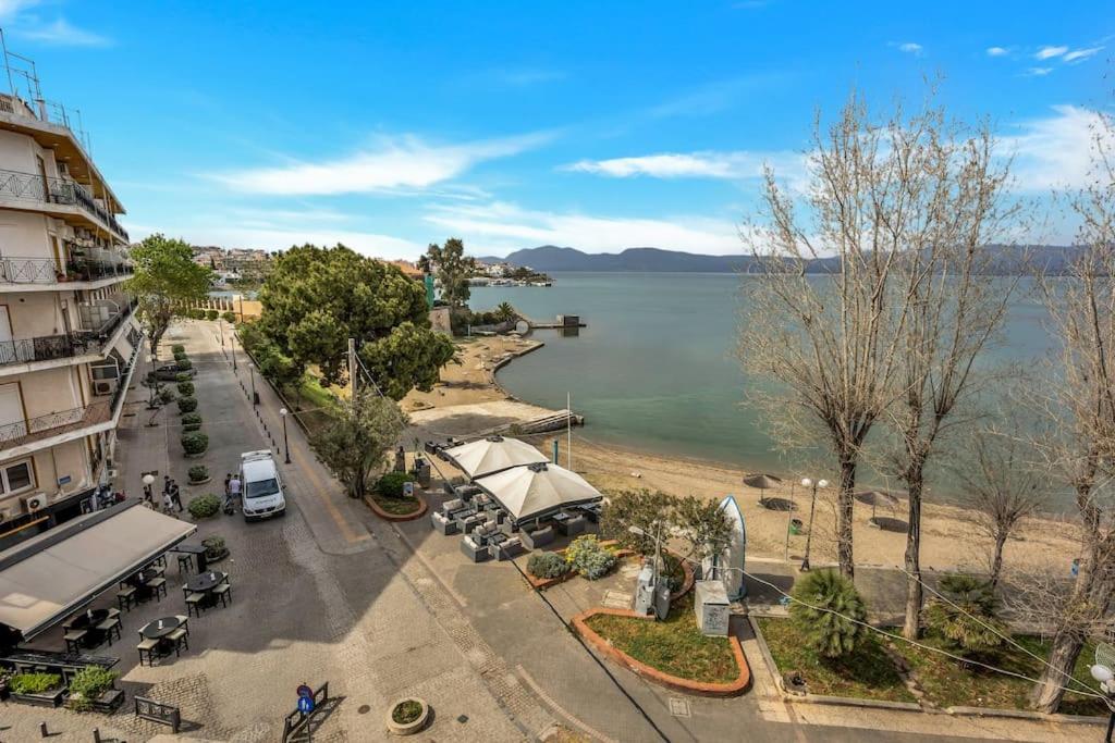 Bright Central Apartment With Splendid Sea View! Chalkís 外观 照片