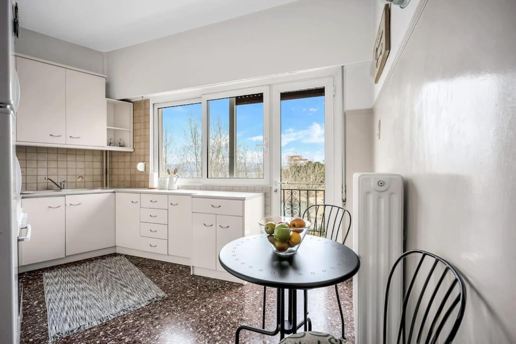 Bright Central Apartment With Splendid Sea View! Chalkís 外观 照片