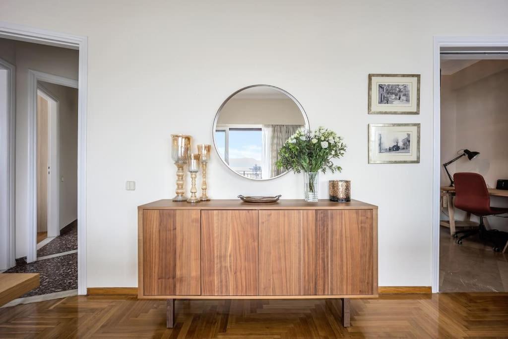 Bright Central Apartment With Splendid Sea View! Chalkís 外观 照片